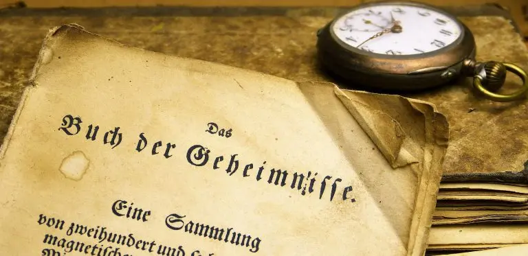 Die P2P 2018 Umfrage Auswertung ???? (3v3) "Geheimtipps", Risiken, Totalausfall und wo bleibt die Moral? 3 Investitionshöhe und Fremdkapital Investitionshöhe und Fremdkapital umfrage umfrage book 1935944 1920